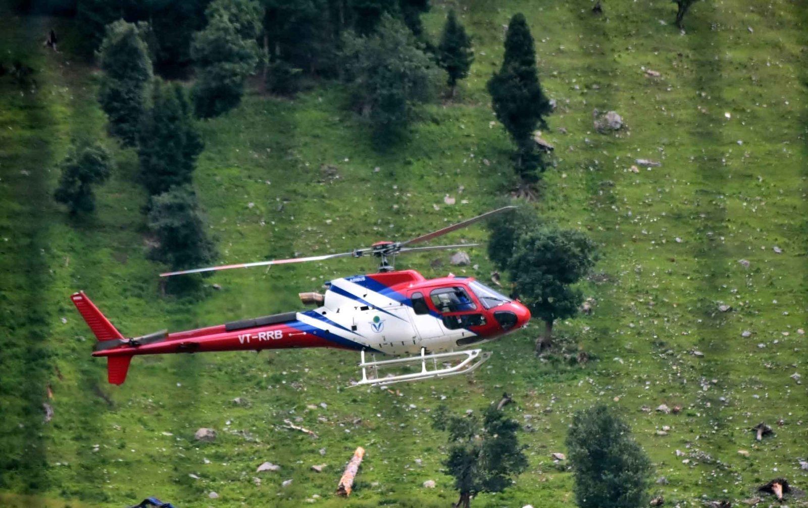 No Helicopter Services for Amarnath Yatra 2025: Pilgrims Advised to Travel on Foot or Use Traditional Means