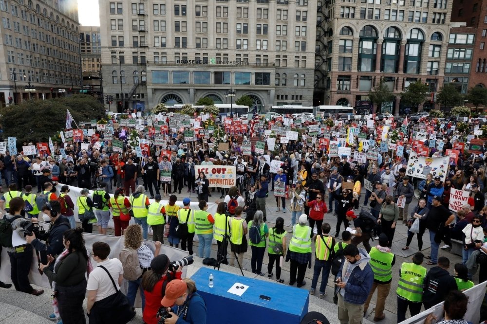 No Trump, No Troops”: A Nation Reacts as Chicago Becomes the Center of Controversy