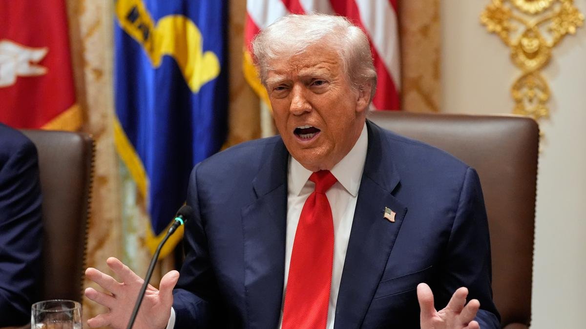 Trump Issues Stern Warning to Hamas: “We Will Have No Choice but to Go In and Kill Them” if Gaza Bloodshed Continues