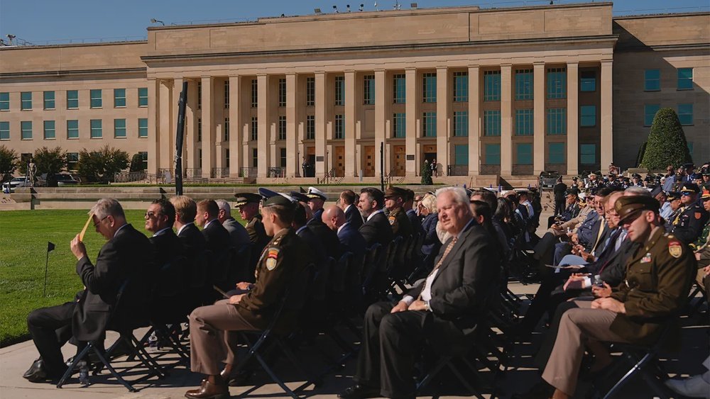 Pentagon Journalists Walk Out as New Press Restrictions Spark Outrage Over Transparency
