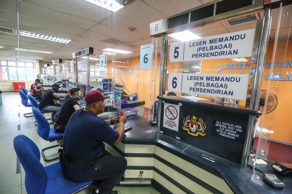 No More Flight Tickets Required JPJ Ends Travel Proof Rule for Physical Driving Licences in Malaysia